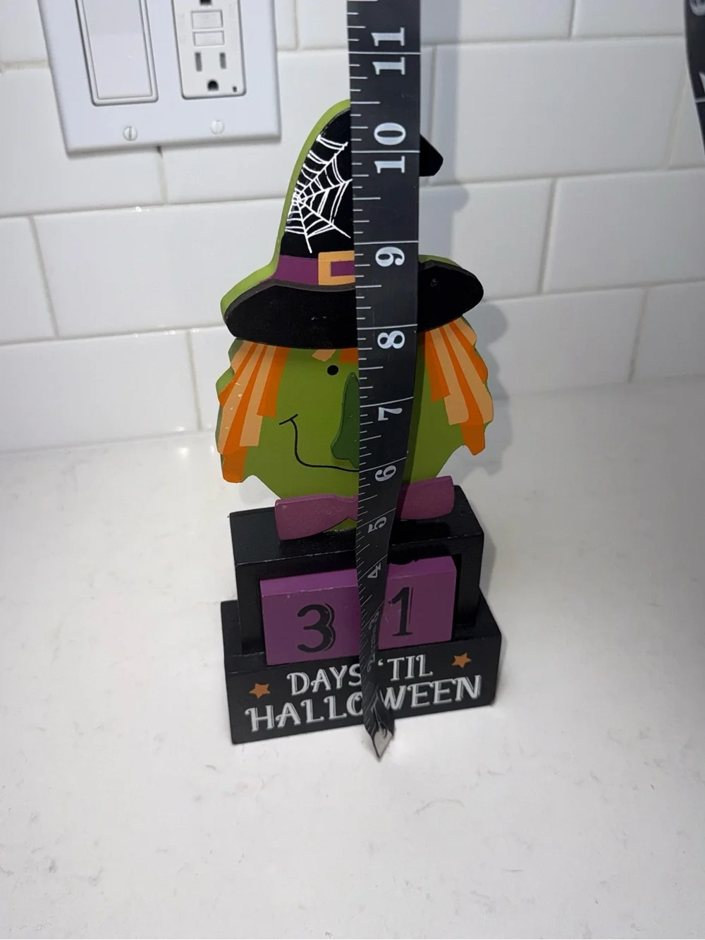 Halloween Witch Countdown Block Decor - Green